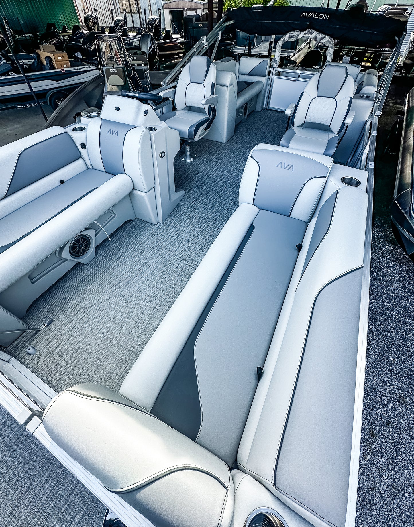 2025 AVALON VENTURE QUAD 21’