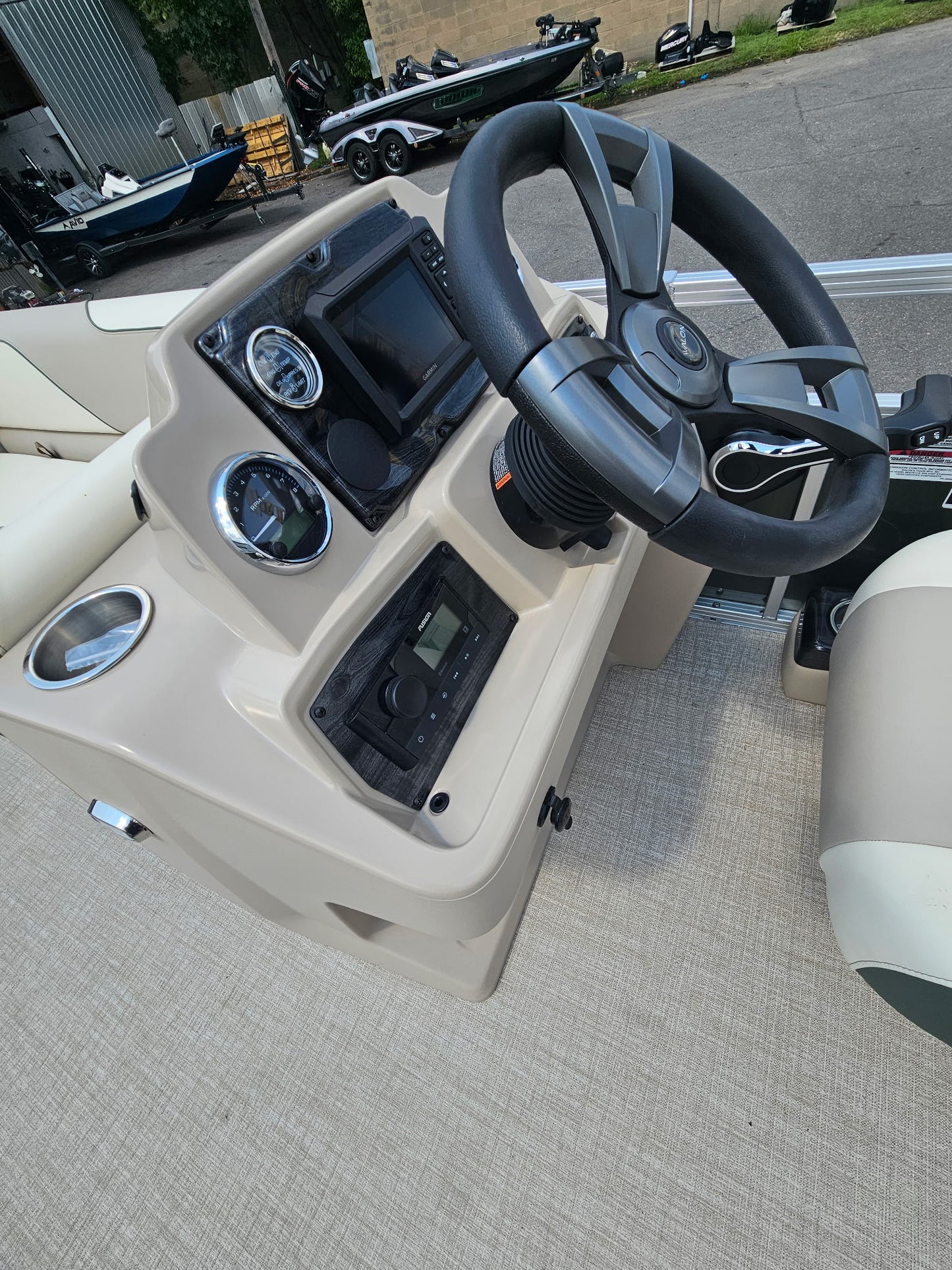 2026 Avalon Venture 2180 QL