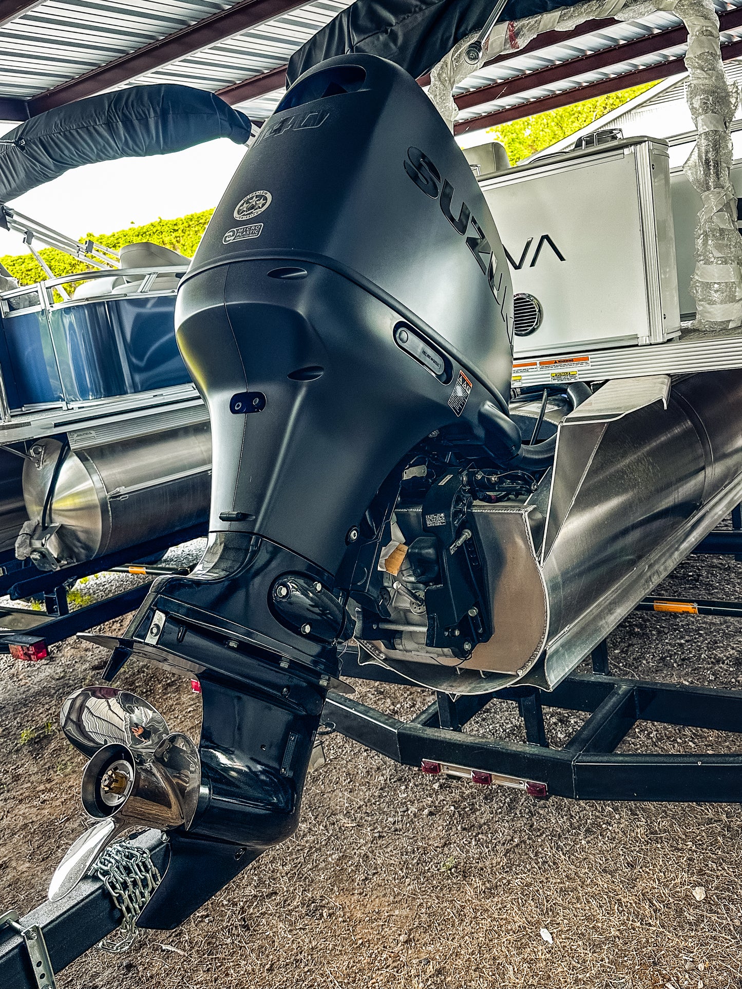 2025 AVALON VENTURE QUAD 21’