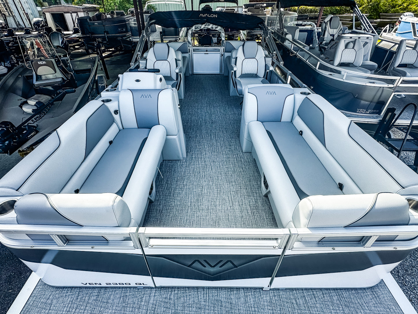 2025 AVALON VENTURE QUAD 21’