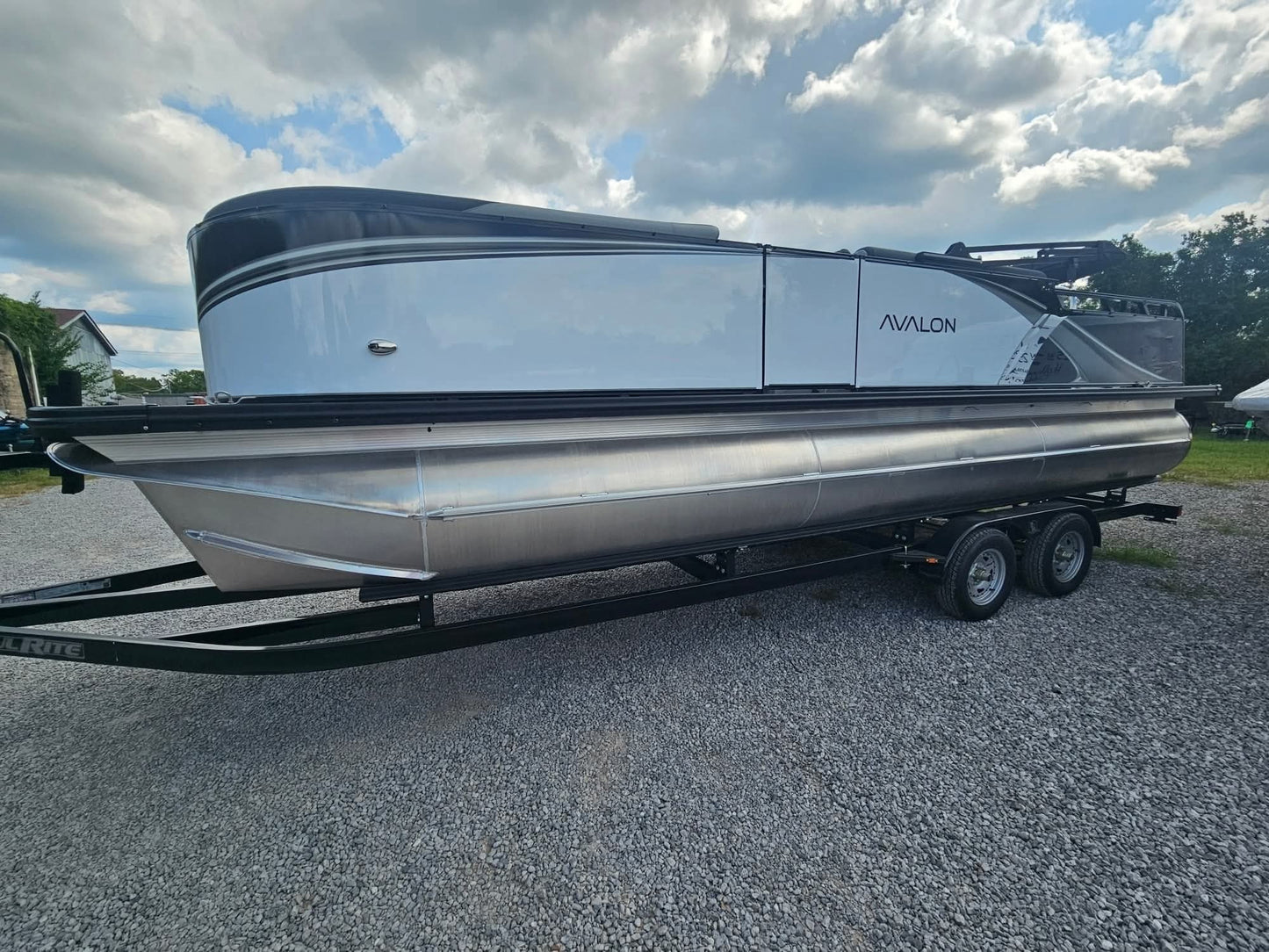 2026 Avalon LSZ 2385 Elite Tritoon