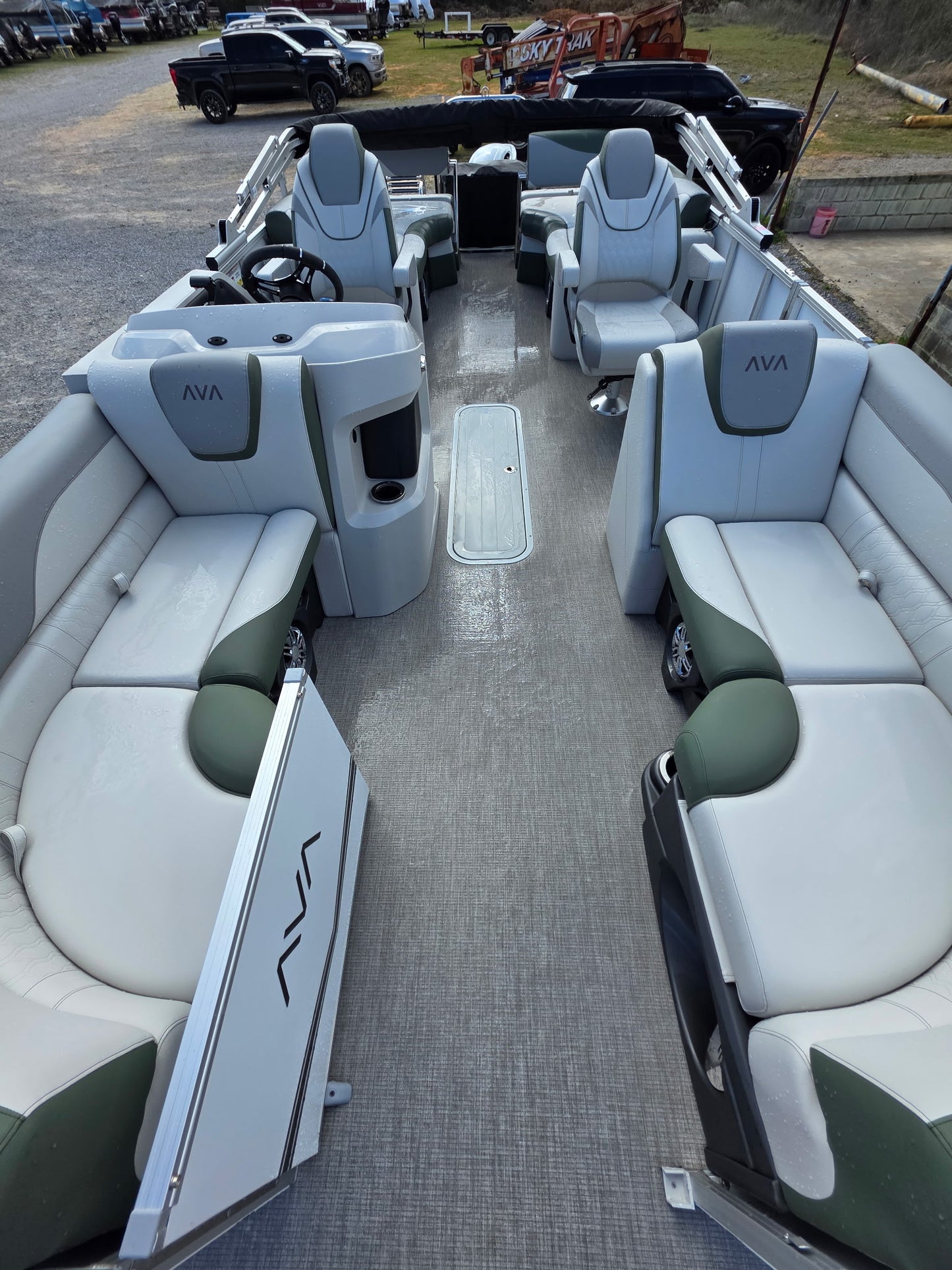 2026 Avalon 2385 LSZ QLS