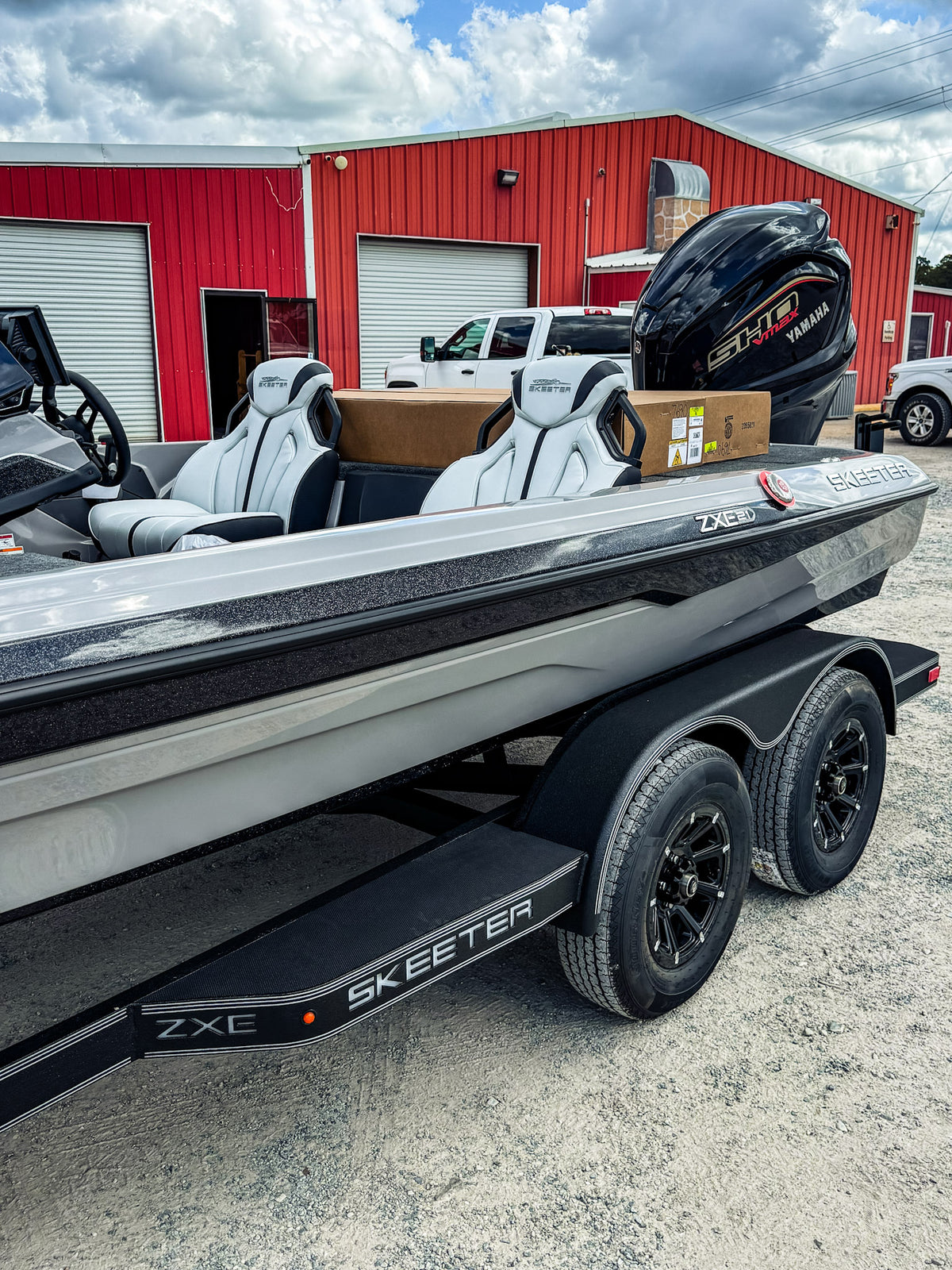 2027 SKEETER ZXE21 - Option 2