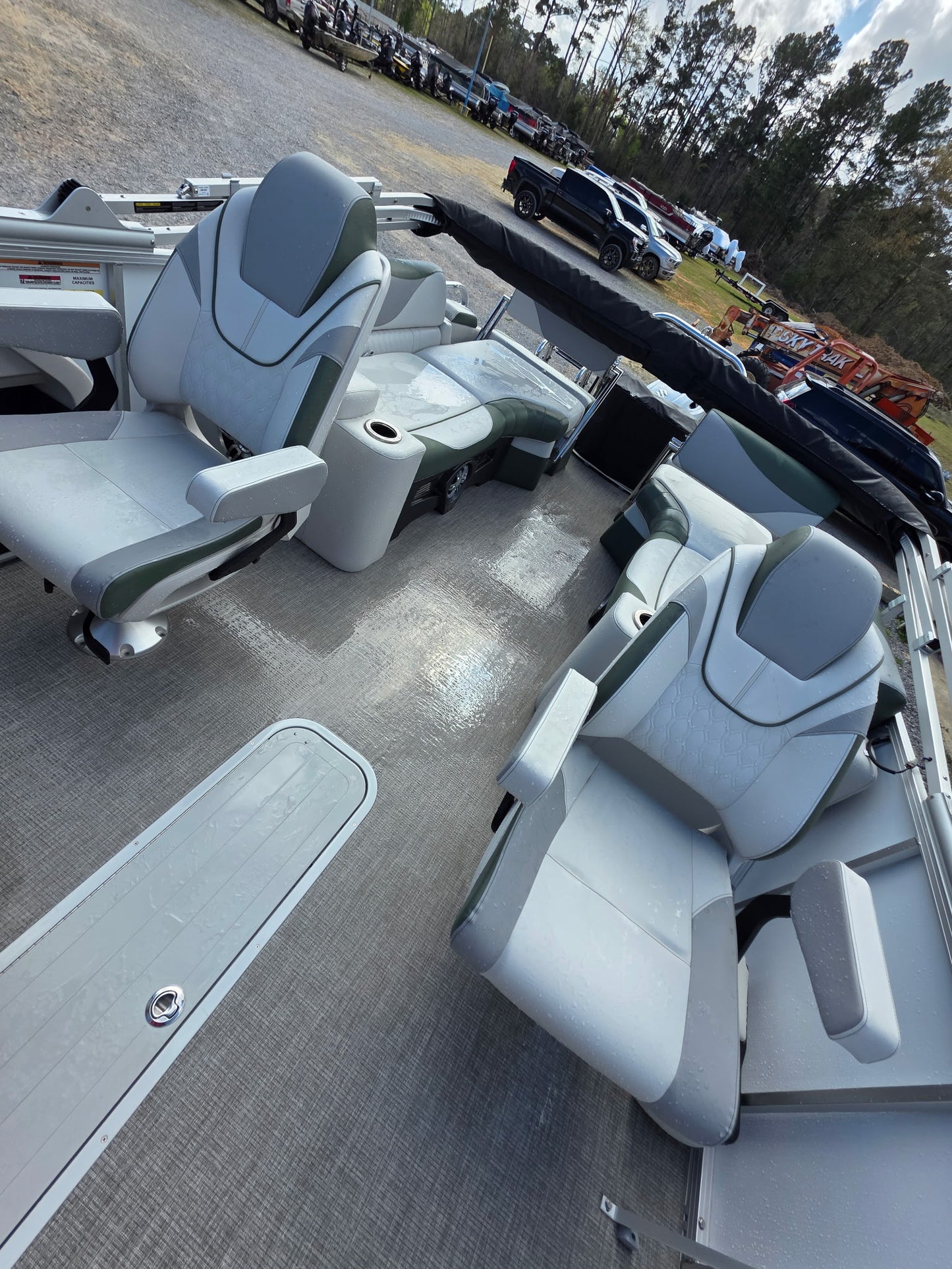 2026 Avalon 2385 LSZ QLS