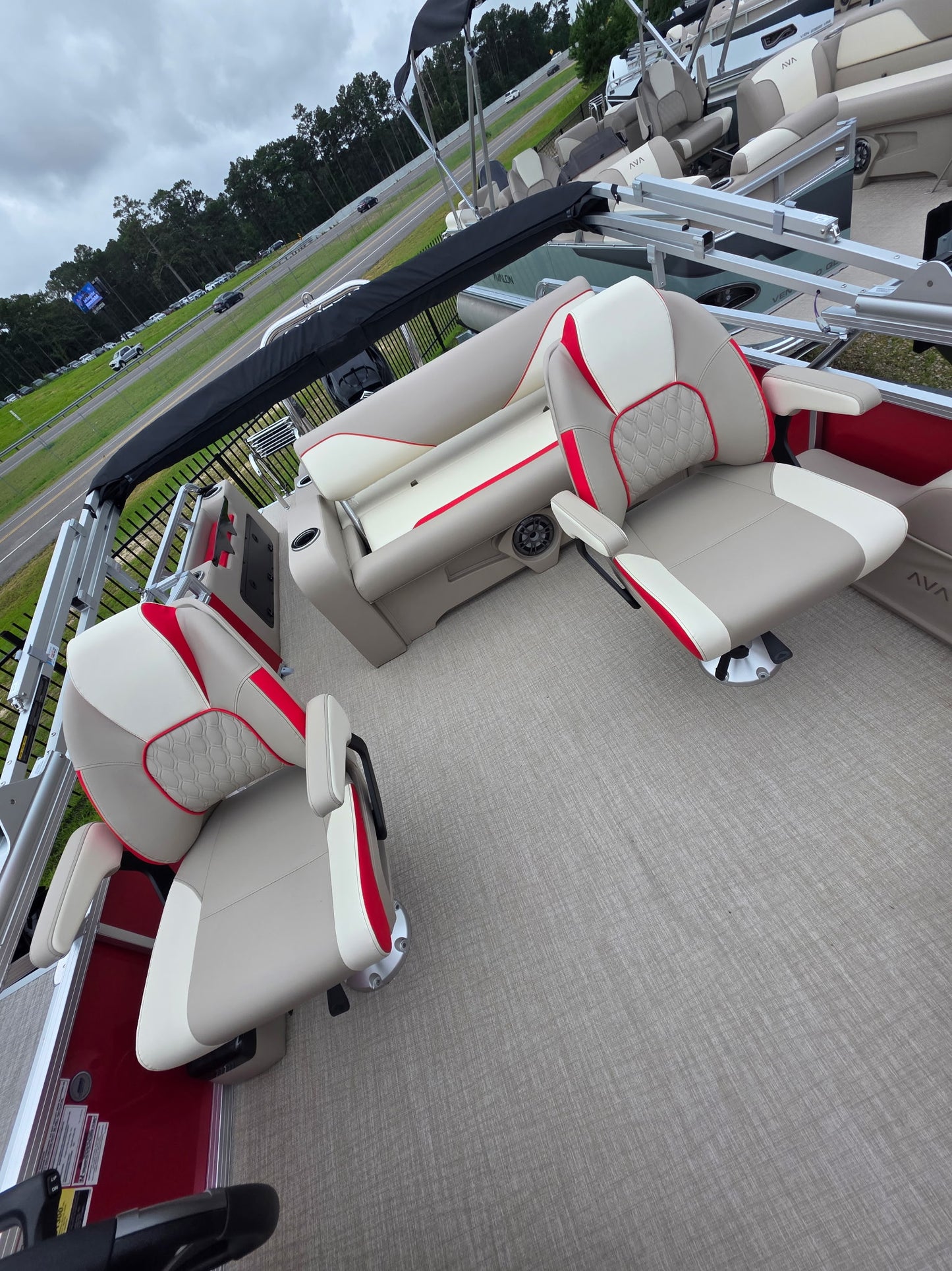 2026 Avalon Venture 2180 VRB