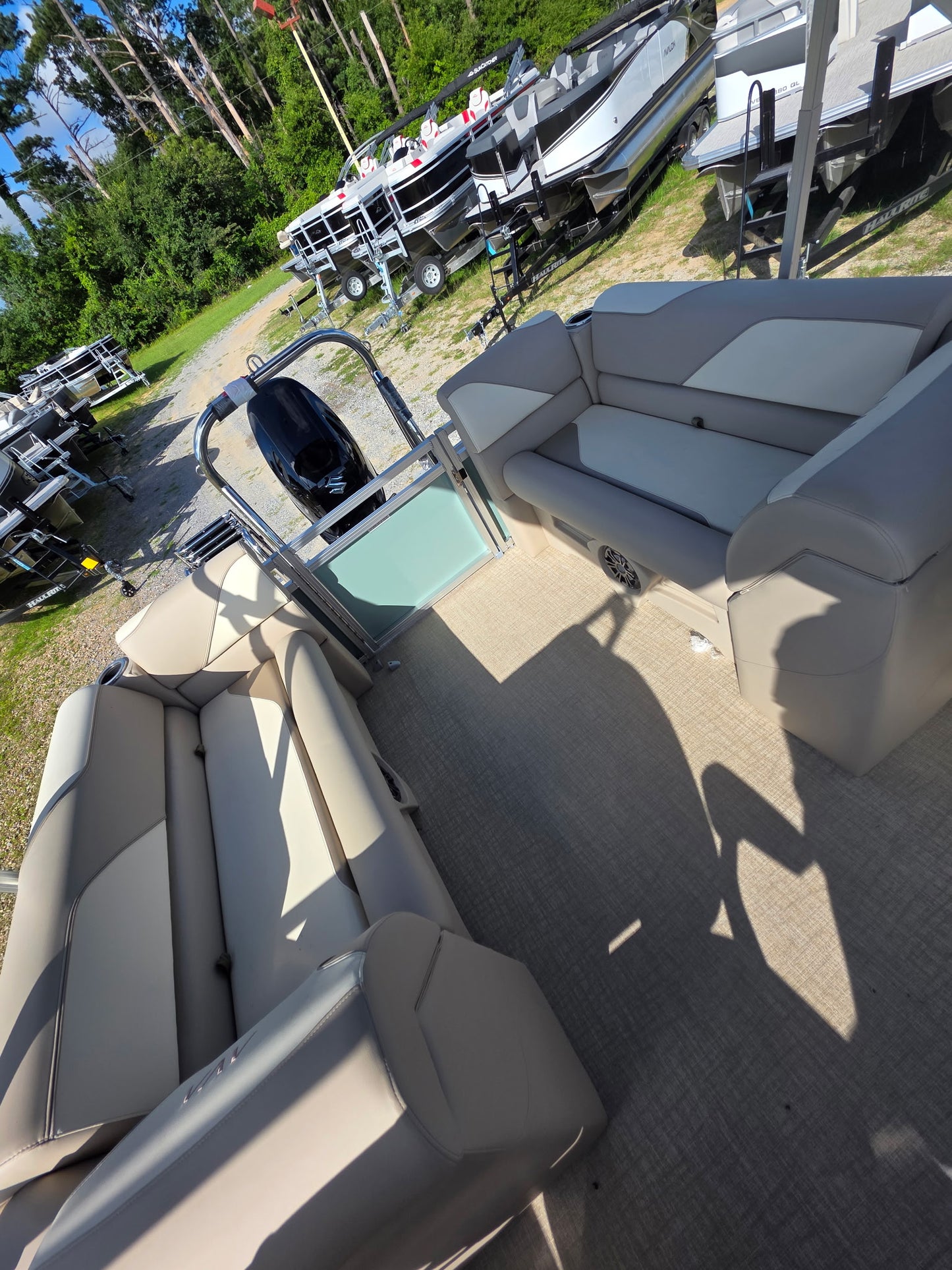 2026 Avalon Venture 2180 Quad Lounge Pontoon